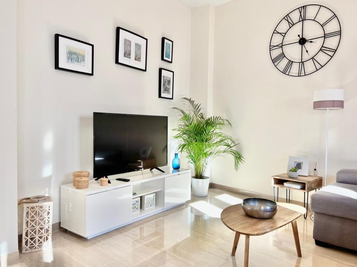 Teodosio Apartment Free Parking & Central Ac Sevilla Buitenkant foto