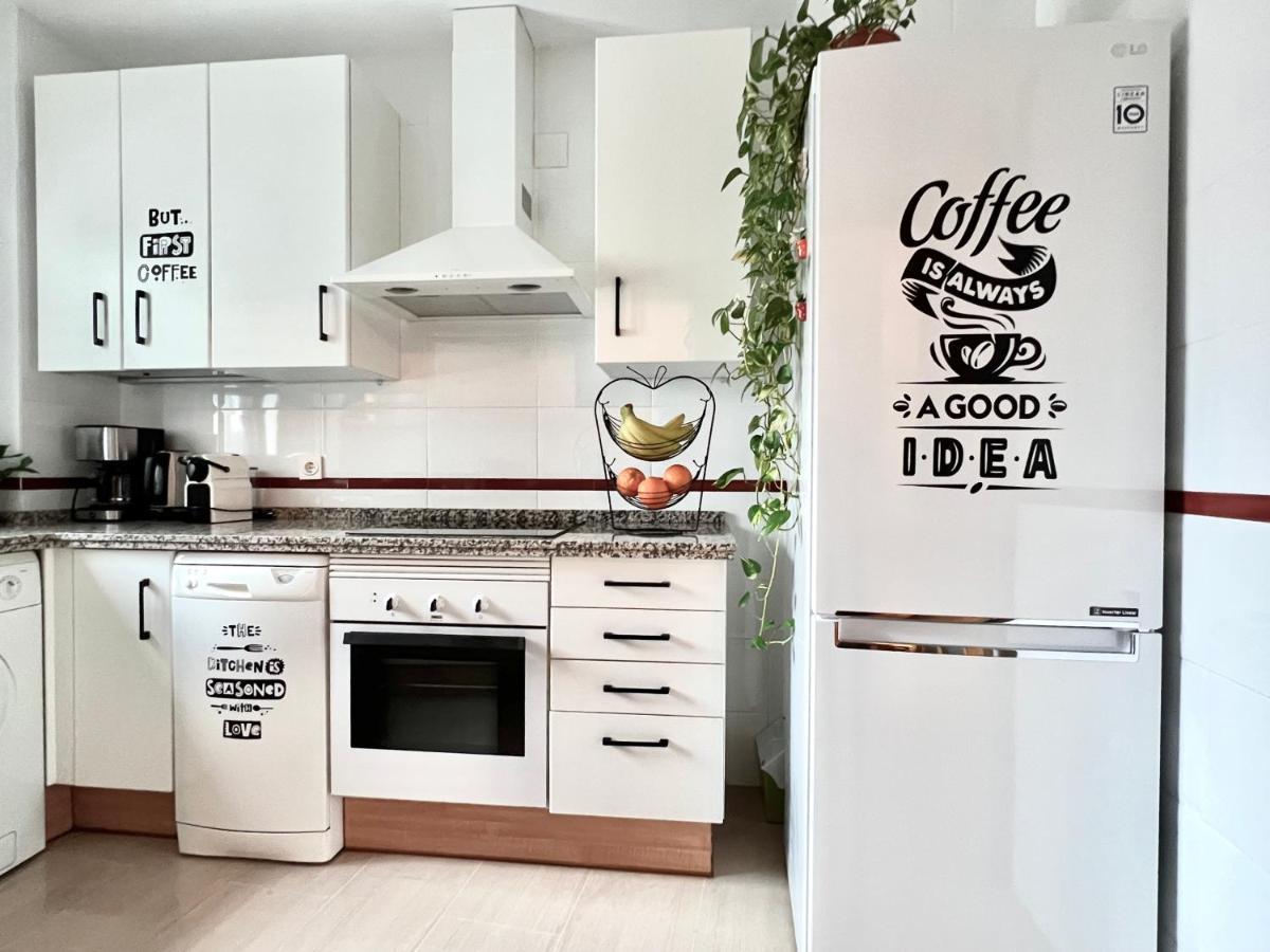 Teodosio Apartment Free Parking & Central Ac Sevilla Buitenkant foto
