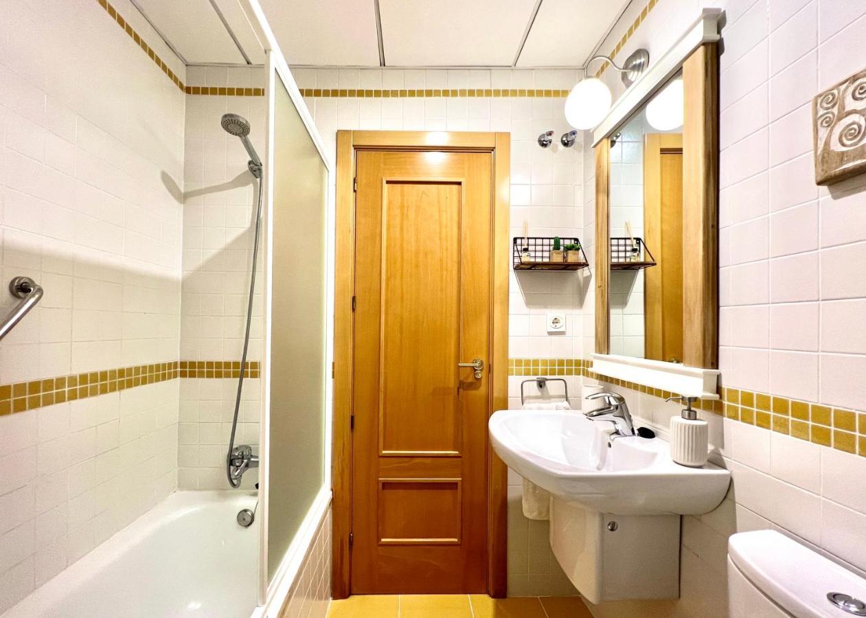 Teodosio Apartment Free Parking & Central Ac Sevilla Buitenkant foto